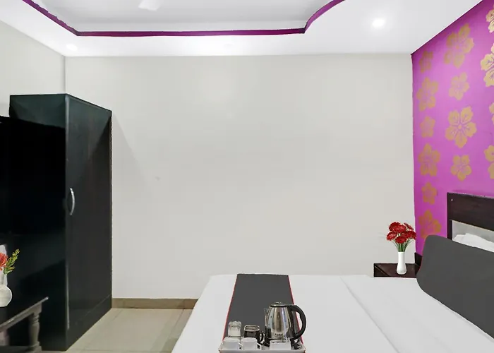 Hotel O Lotus New Delhi