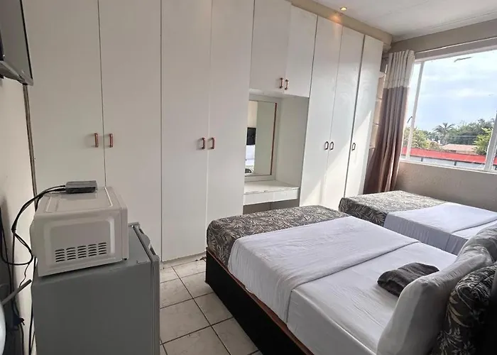 L-Pack Primrose Hotel Germiston