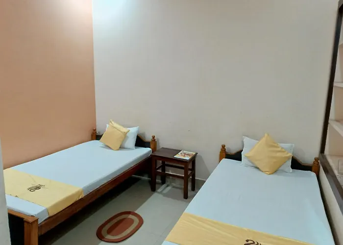 Hotel Shakuntla Palace - 400 Meters Away From Vishnu Pad Temple 7 Mins Walk Gaya