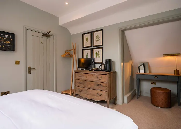 The Bottle & Glass Inn - Garden View - Room 1 Henley-on-Thames