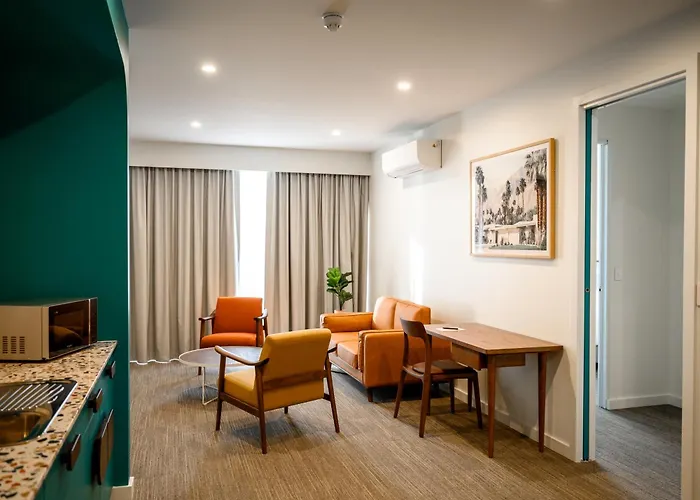 Peninsula Hotel Motel Adelaide