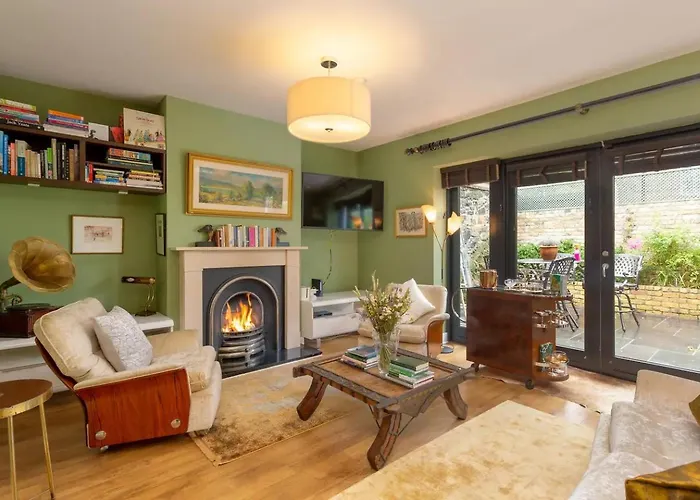 Spectacular 2 Bedroom Apartment With Sunny Garden & Terrace Dublin