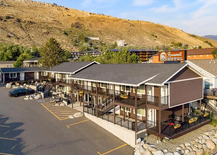 Roosevelt Hotel & Cabins - Yellowstone Gardiner