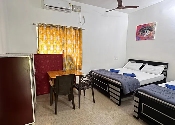 Surya Cafe And Stay Sea View Gokarna 