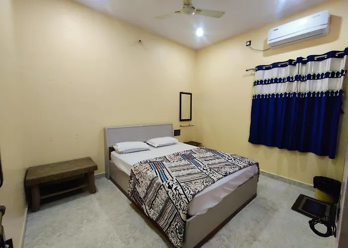 Lee Home Stay Hampi