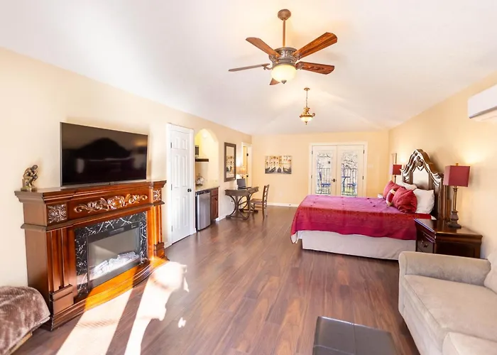 Messina Inn Wimberley