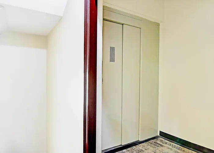 Hotel O The Nest Inn Kolkata