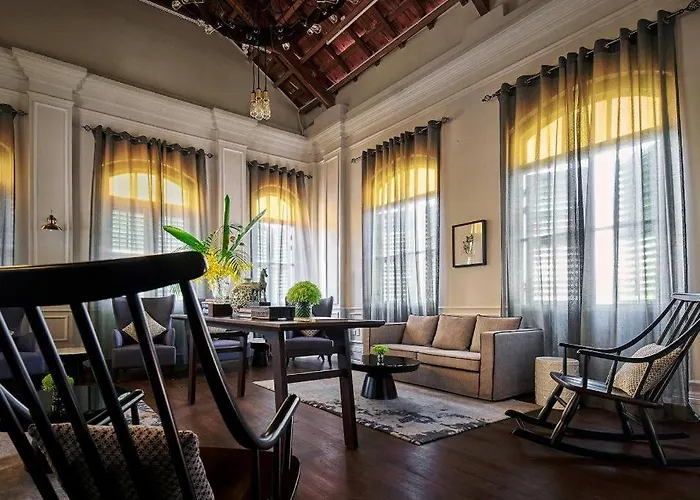 The Edison George Town Hotel