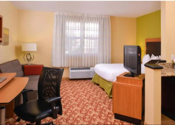 Candlewood Suites Miami - Doral By Ihg Tamiami