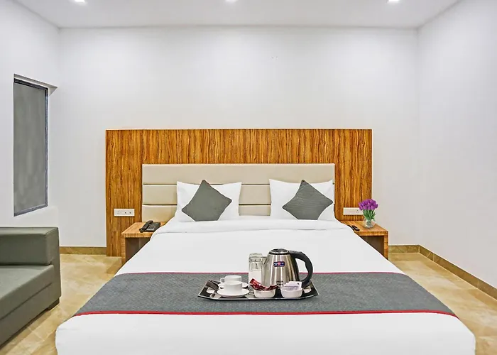 Townhouse Super Two Premium Hotel Varanasi