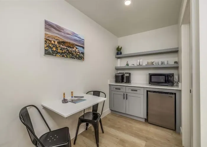 Studio 5 At The Flats In Cda 5 Min To The Resort And Lake Coeur d'Alene