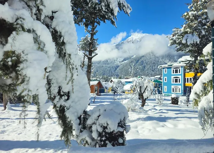 Pahalgam Resort And Cottages