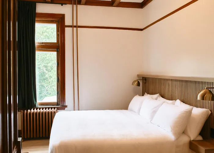 Hôtel Château Cran Chaud Chicoutimi