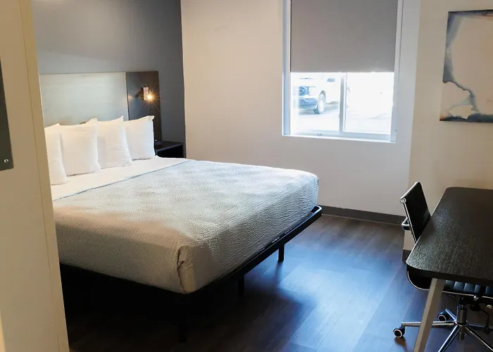 Stayapt Suites Fayetteville-Fort Bragg