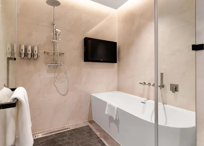 Golden Tulip Kin-Oasis Kinshasa Hotel