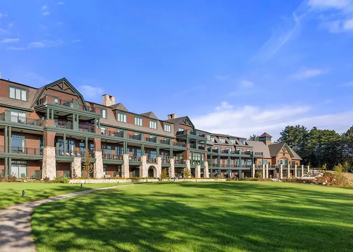 The Lake Estate On Winnisquam Tilton