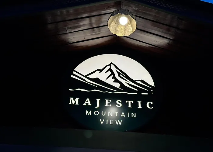 Majestic Mountain View Hotel Nainital