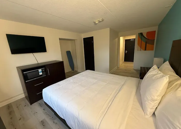 Howard Johnson By Wyndham Brampton