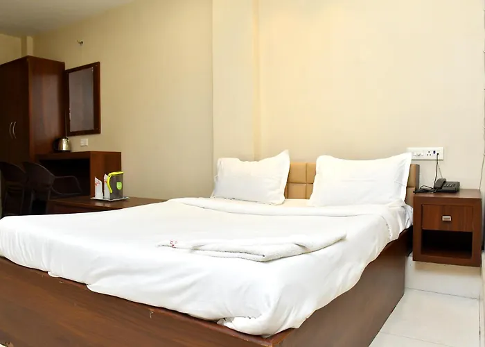 Raj Gharana Hotel Raipur 