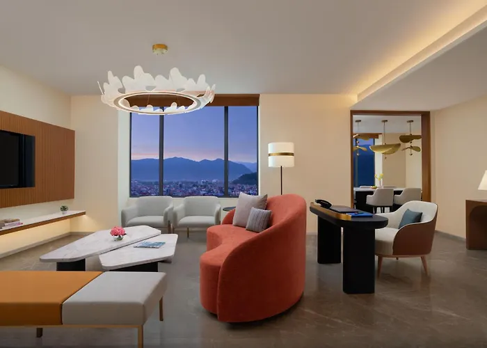 Hyatt Place Butwāl