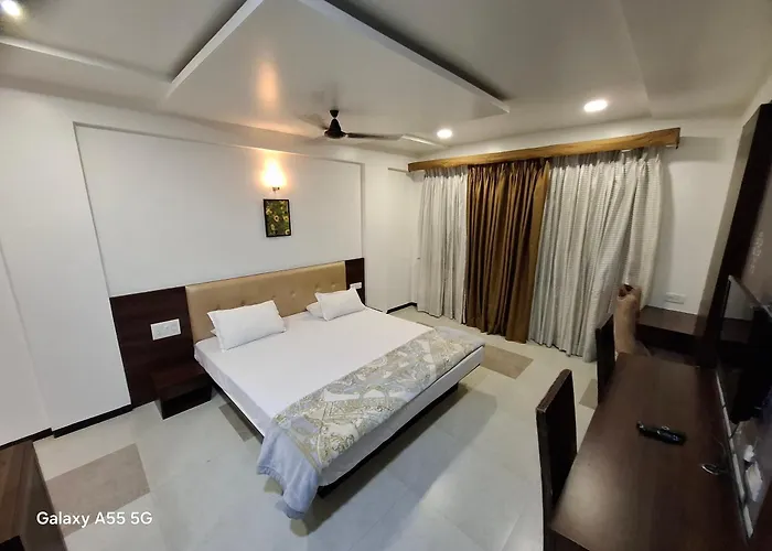 Hotel Pride Executive Satara