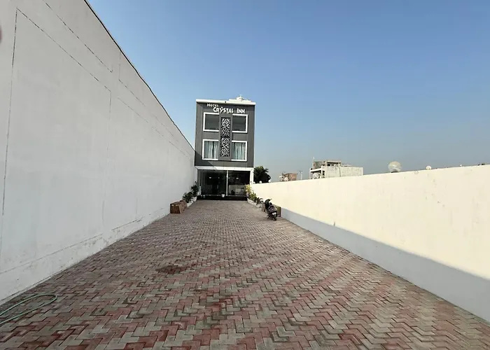 Hotel Crystal Inn Rewari