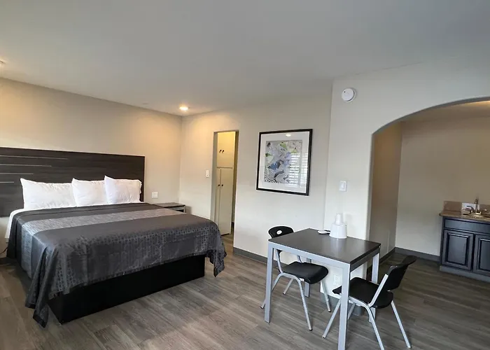 Cloud 9 Inn - El Ciello Inn Pico Rivera