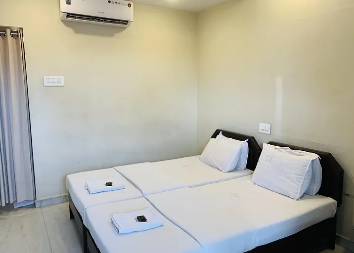 Hotel National Tourist Home Thrissur