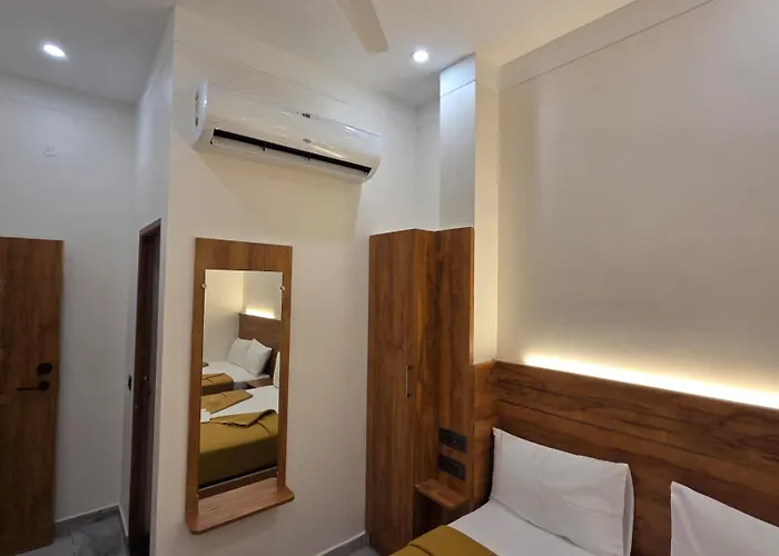 Hotel Ponrayar Tiruvannamalai