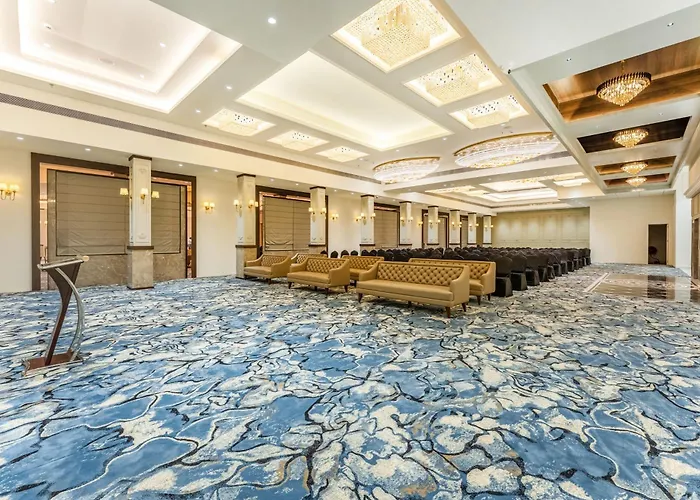 Treebo Premium Nagpur Automotive Square Hotel