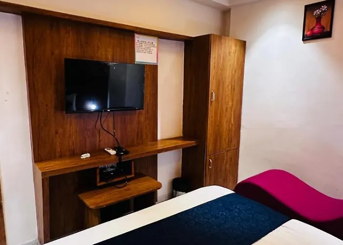 Hotel Lotus Park Gandhinagar