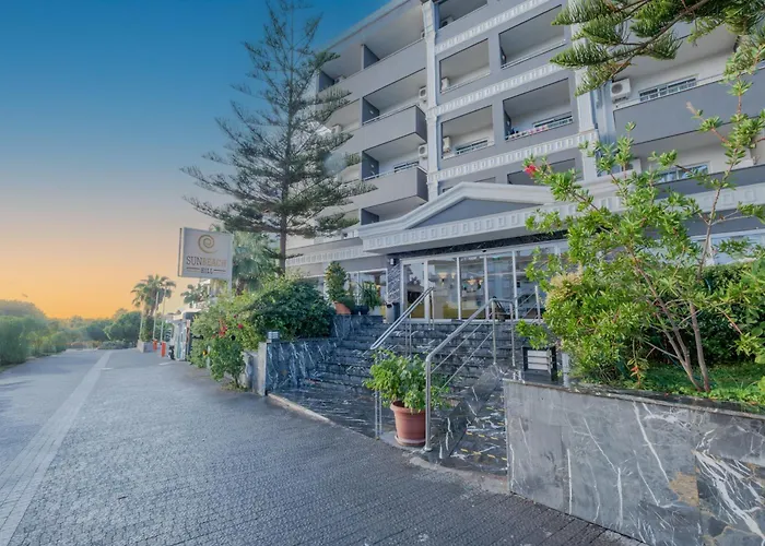 Sun Beach Hill Hotel Side