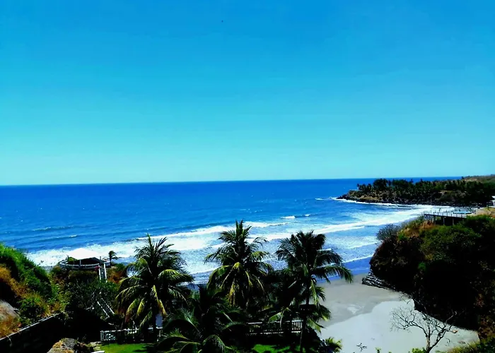 Hotel Rancho Infinito El Cuco