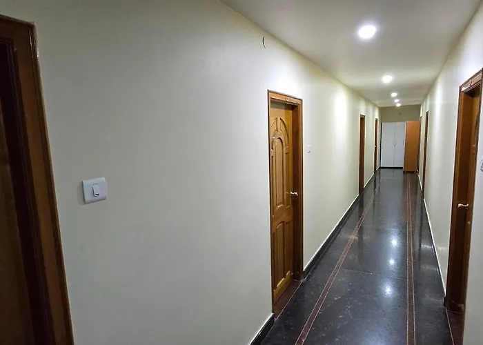Hotel Kcr Grand Srikalahasti
