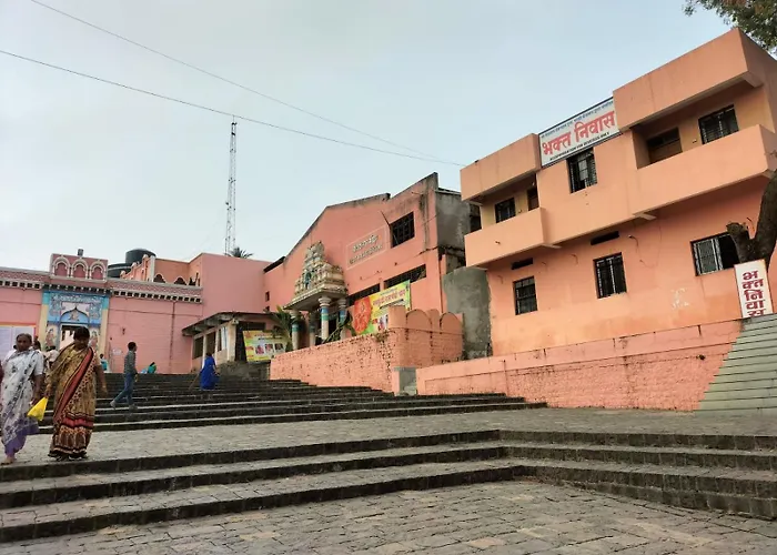 Vaidyanath Mandir Bhakt Niwas Hotel Parli Vaijnath