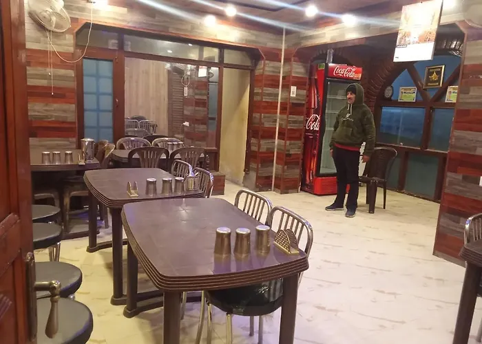 Hotel Taimoor Srinagar 