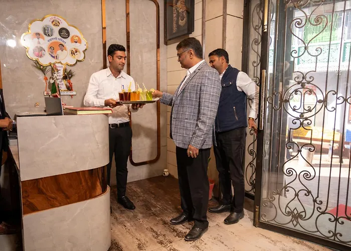 Hotel Sawamani - 100 Meters From Khatushyam Ji