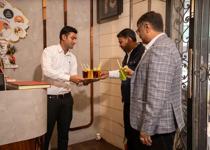 Hotel Sawamani - 100 Meters From Khatushyam Ji