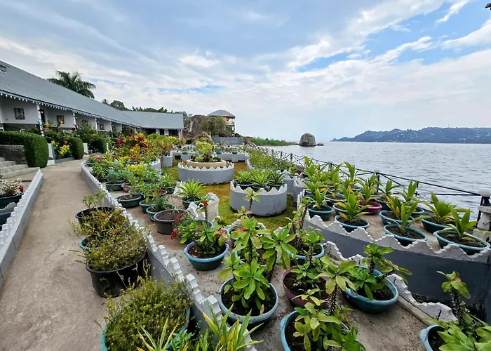 Rusty Rock Beach Resort & Spa Mwanza