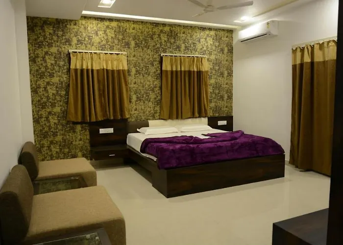 Sri Shivam Hotel Gondia