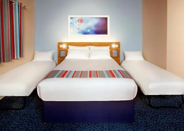 Travelodge Birmingham Central Broadway Plaza