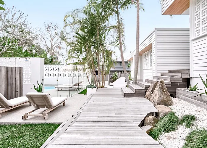 Bask & Stow I Luxe Guesthouse Byron Bay
