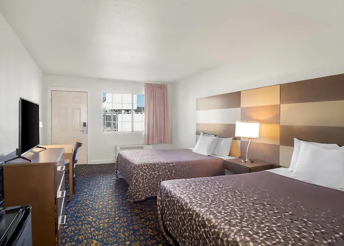 Rodeway Inn Garland Harbor Point