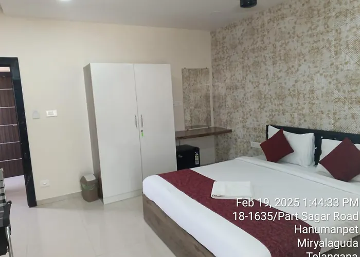 Hotel Vaishnavi Grand Mirialguda
