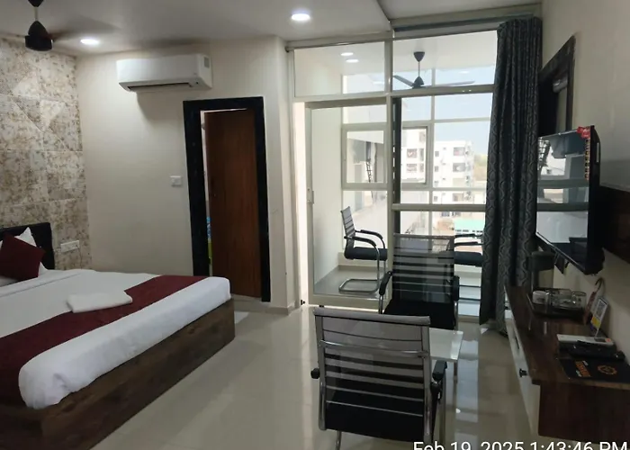 Hotel Vaishnavi Grand Mirialguda