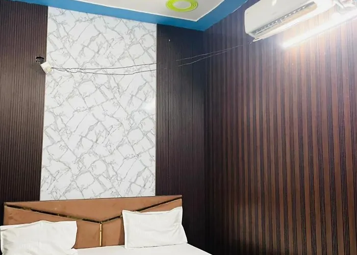 Keshav Kunj Hotel Vrindavan