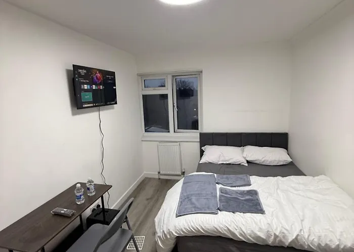 Modern Rooms In North London Edmonton