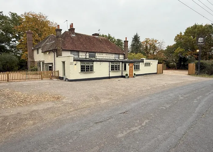 The Lord Raglan Hotel Staplehurst