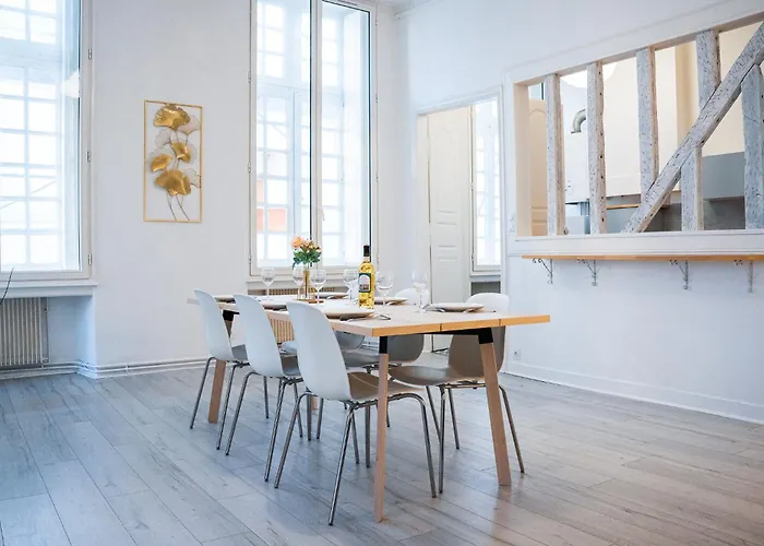 Wonderhost, Les Apparts De La Place Margot Pau