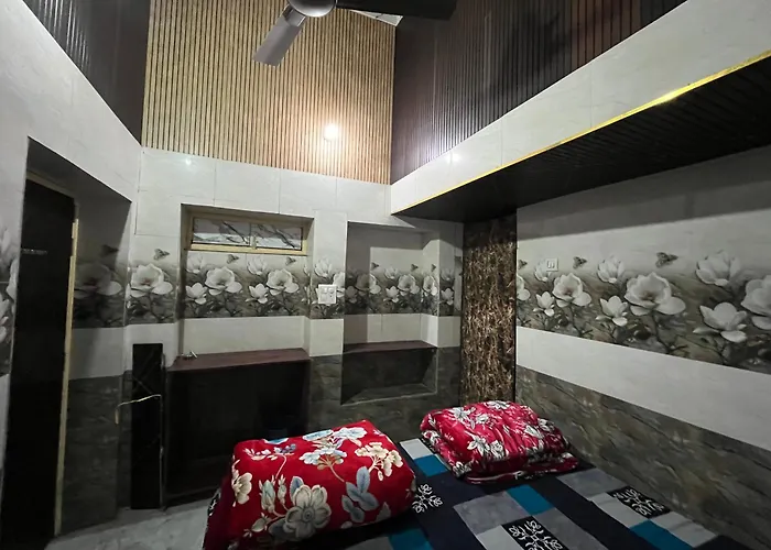 Guru Nanak Dev Ji Yatri Niwas Amritsar Hotel